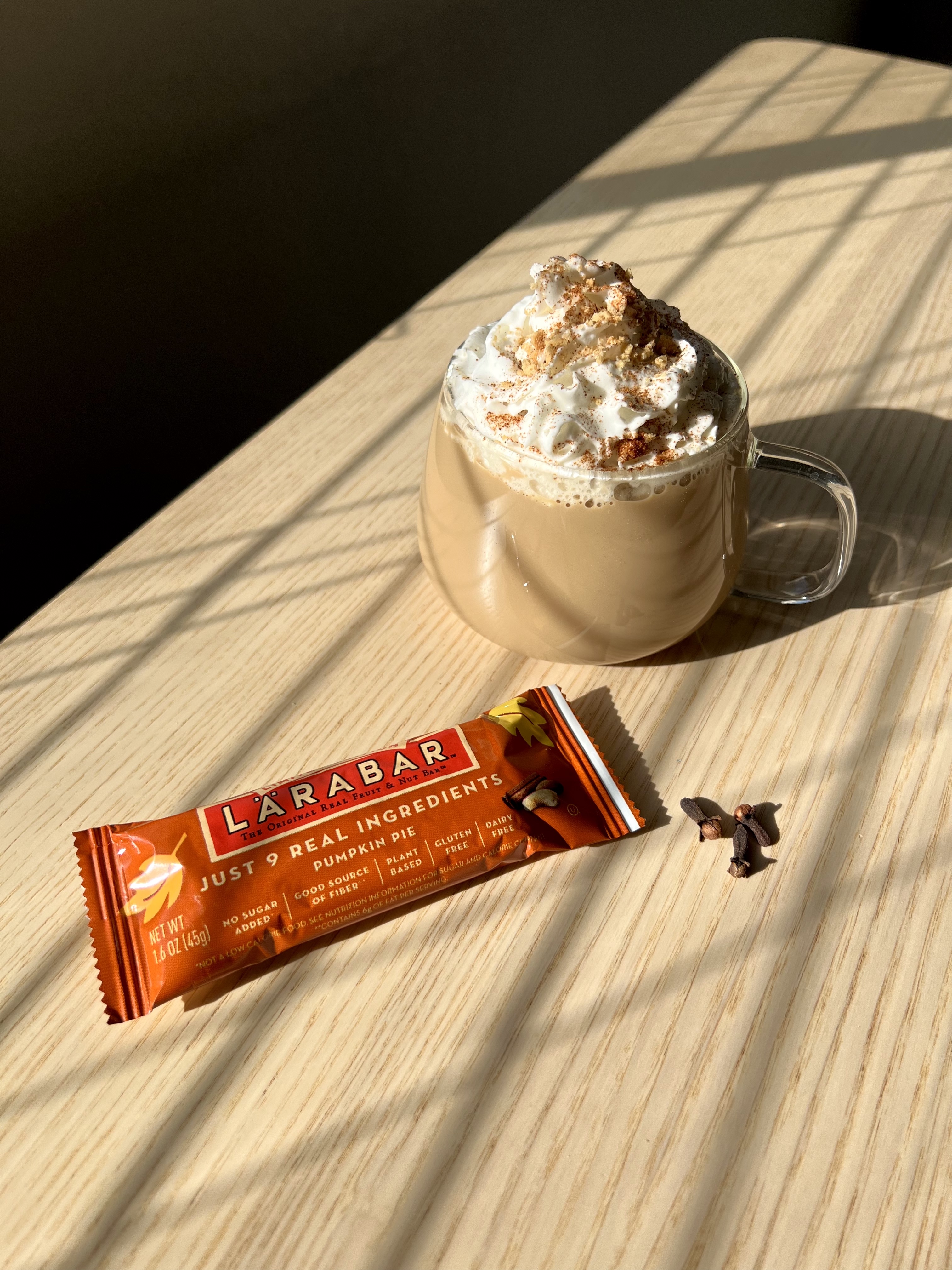 Pumpkin pie Larabar pairing
